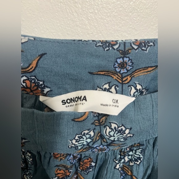 Floral Peasant Top- Size 0X - Picture 6 of 9